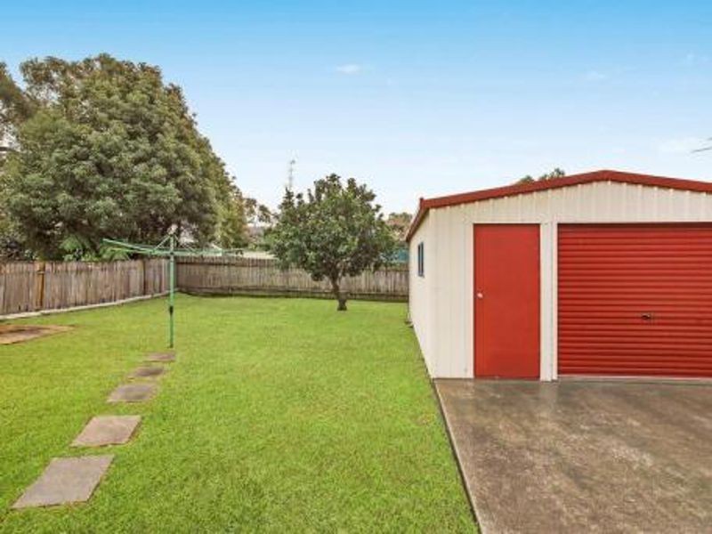 102 Griffiths Street, Mannering Park NSW 2259