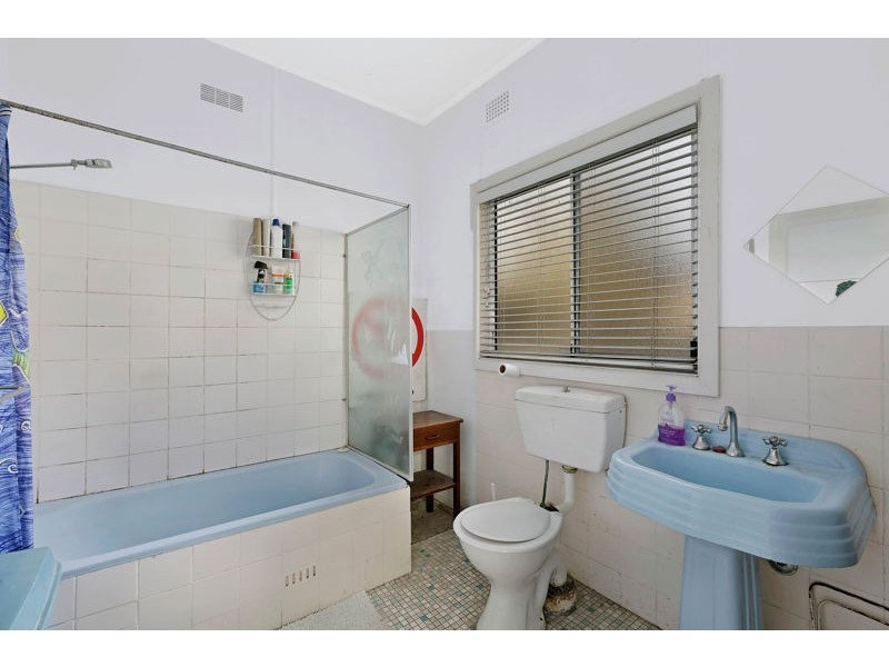 9 Dalnott Road, Gorokan NSW 2263