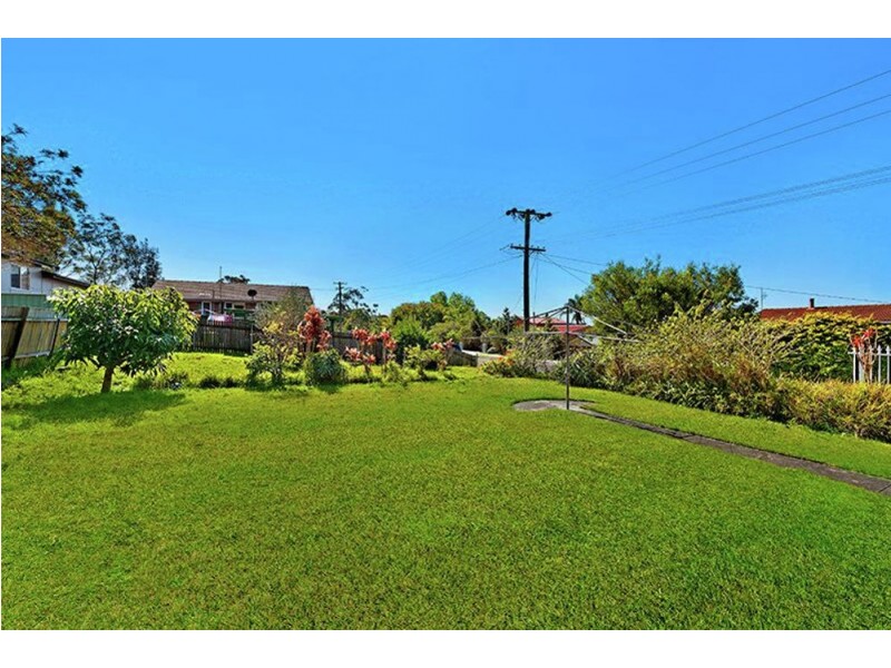 2 George St, Wyong NSW 2259