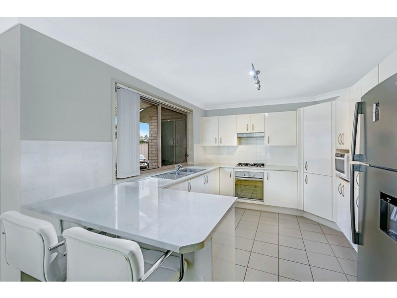 5 Voyager Street, Wadalba NSW 2259