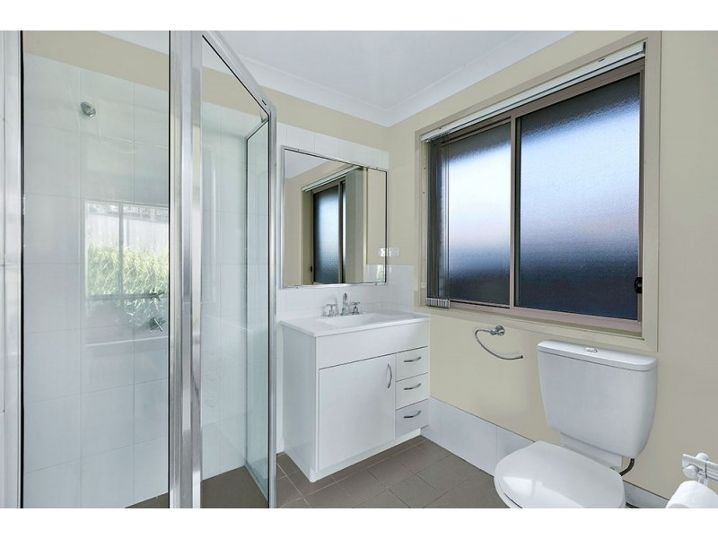 5 Voyager Street, Wadalba NSW 2259