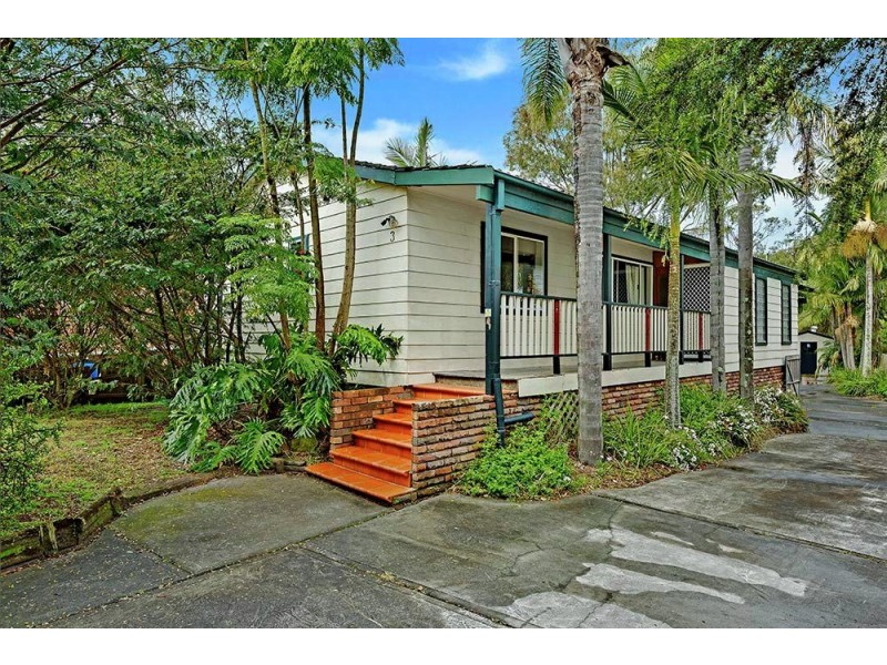 3 Hillcrest Ave, Tacoma NSW 2259