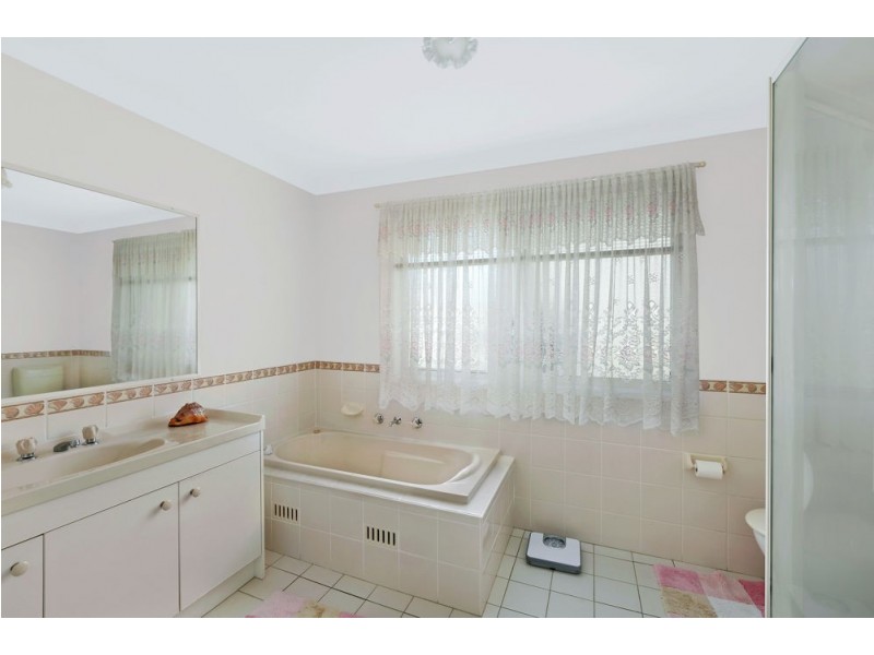 8 Highberry Street, Woongarrah NSW 2259