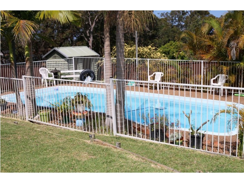 23 Grandview Parade, Gorokan NSW 2263