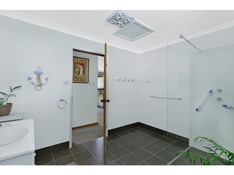 52 Heathcliff Close, Fountaindale NSW 2258