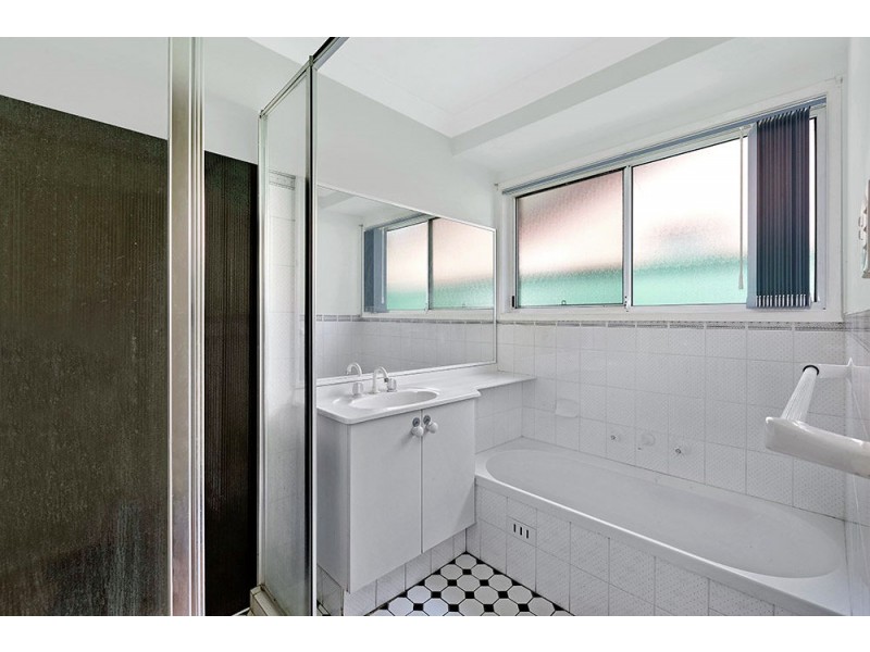 34 Green Close, Mardi NSW 2259