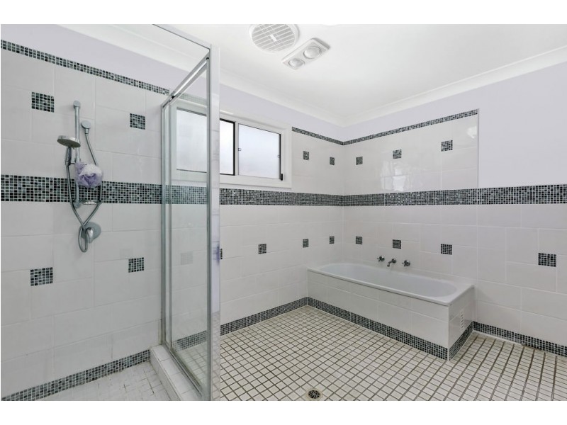 4 Birdwood Drive, Blue Haven NSW 2262