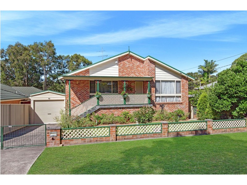 62 Warrina Avenue, Summerland Point NSW 2259