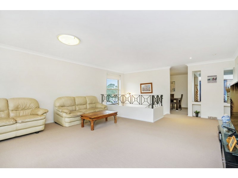 17 Sabrina Avenue, Bateau Bay NSW 2261