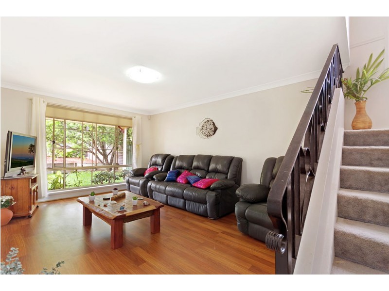 17 Sabrina Avenue, Bateau Bay NSW 2261