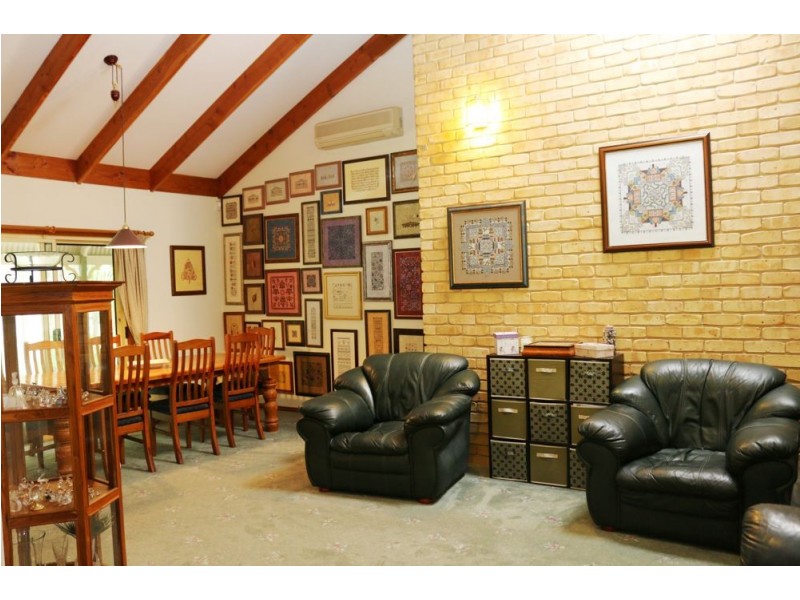 24 Parkridge Drive, Jilliby NSW 2259