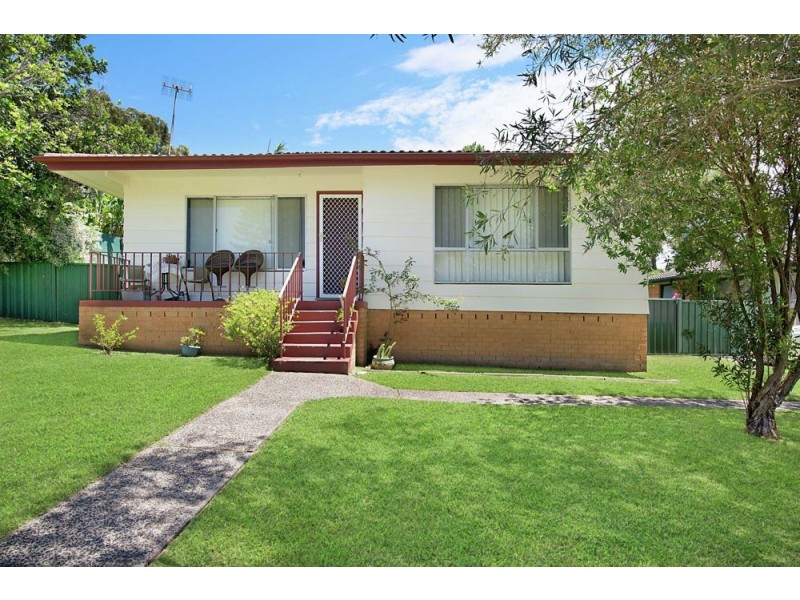 4 Kynan Cl, Lake Haven NSW 2263