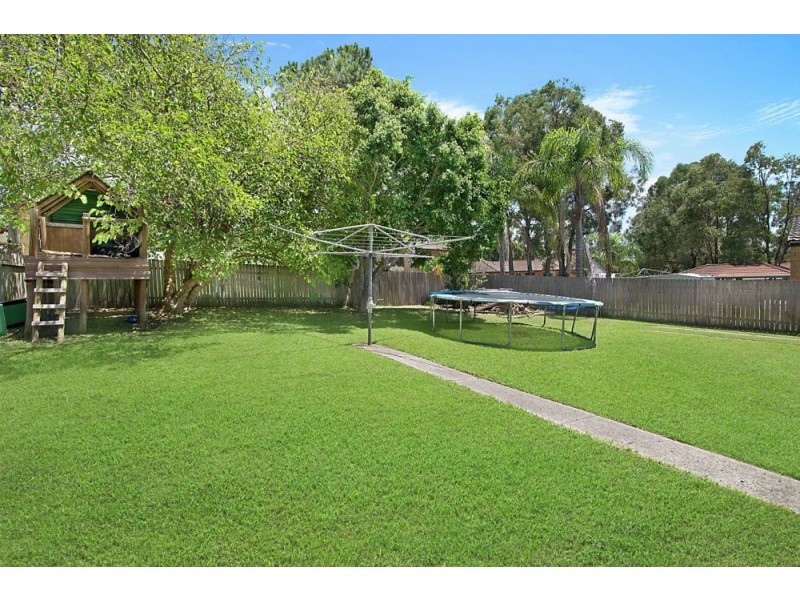 4 Kynan Cl, Lake Haven NSW 2263