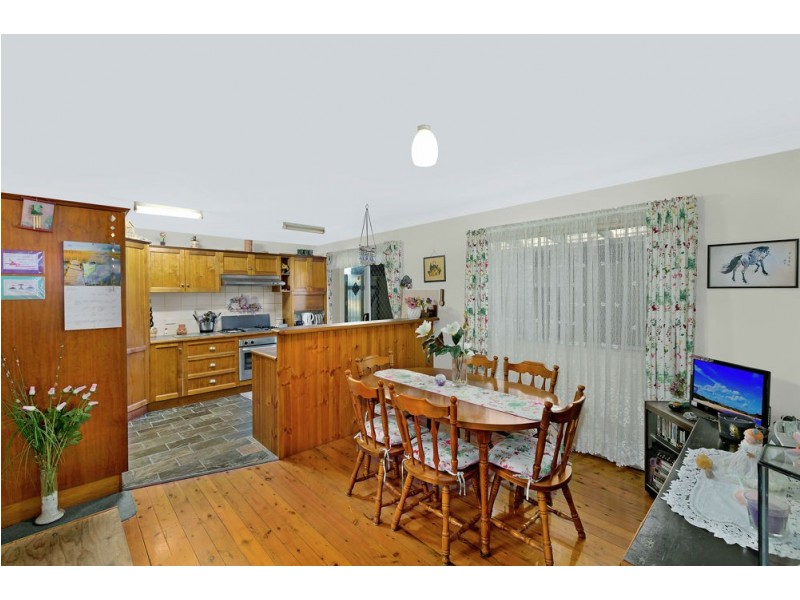 140 Wallarah Road, Gorokan NSW 2263