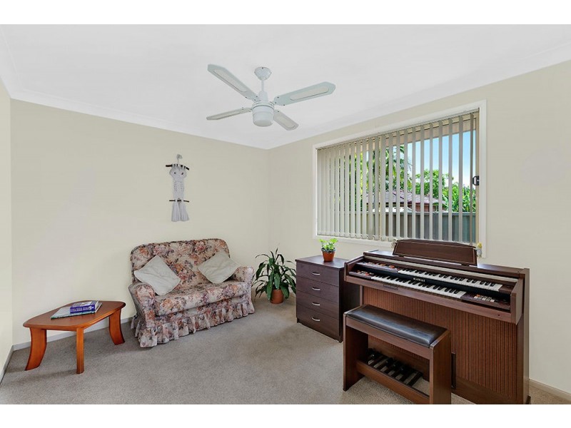 1a Dean Avenue, Kanwal NSW 2259