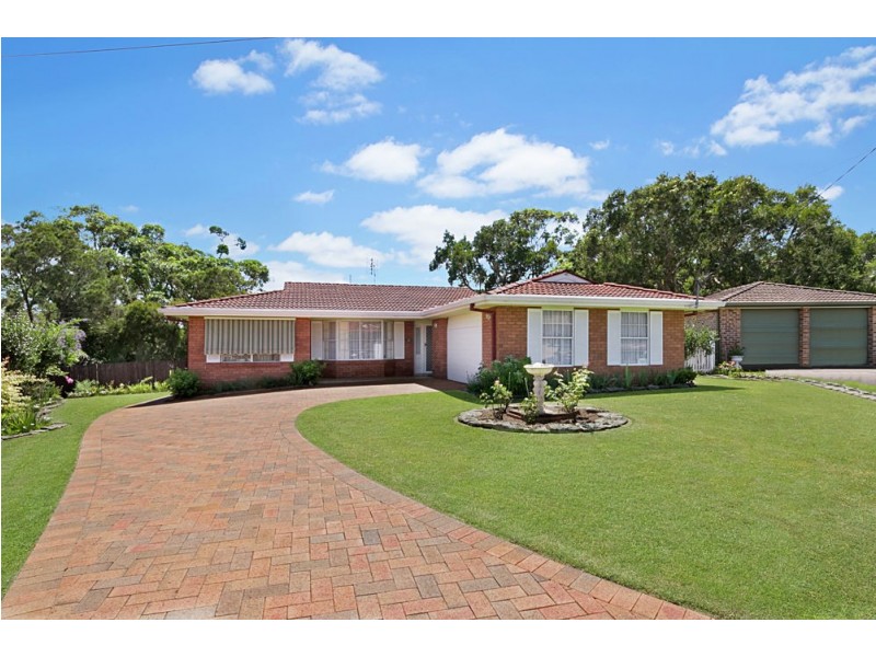 2 Boree Close, Noraville NSW 2263