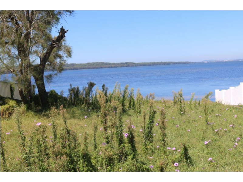 7 Moss Avenue, Toukley NSW 2263