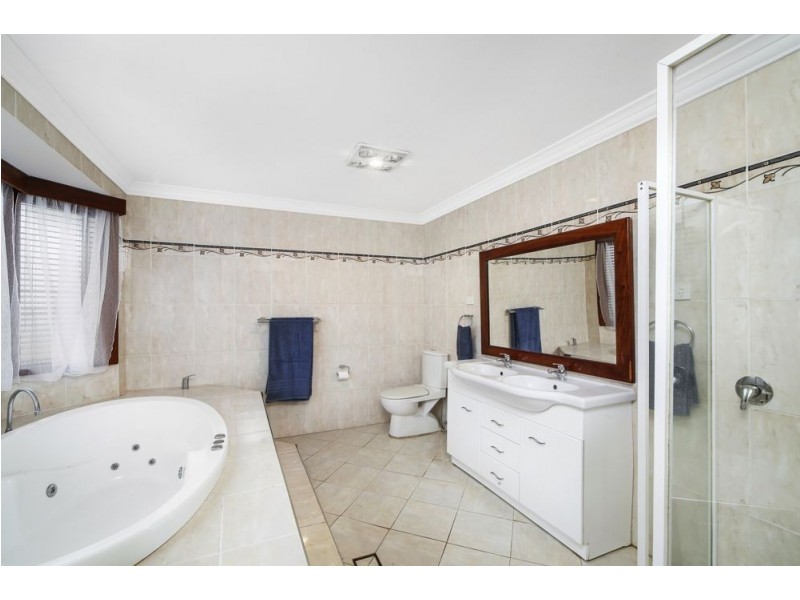 6 Ryan Close, Woongarrah NSW 2259