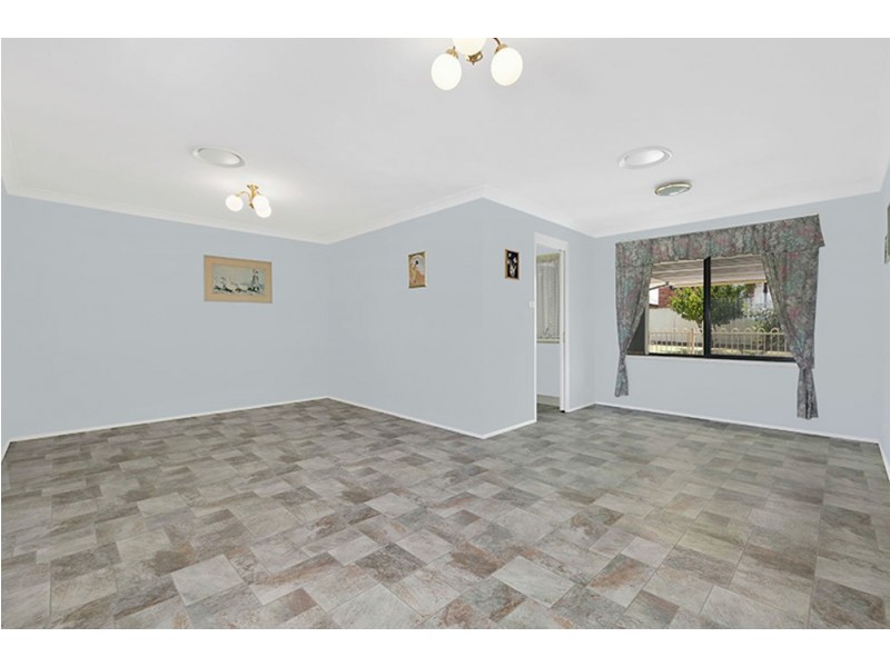 101 Roper Road, Blue Haven NSW 2262