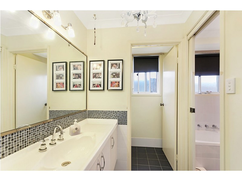 1 Christine Avenue, Budgewoi NSW 2262