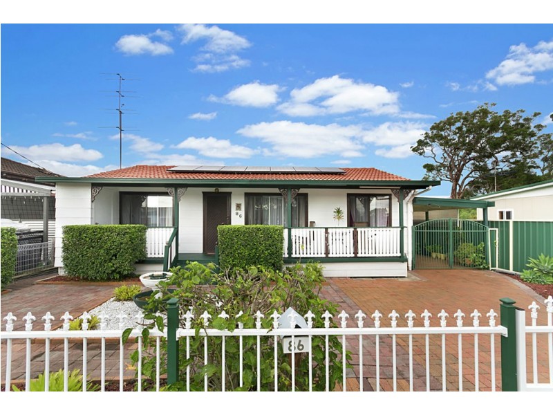 86 Ocean View Road, Gorokan NSW 2263