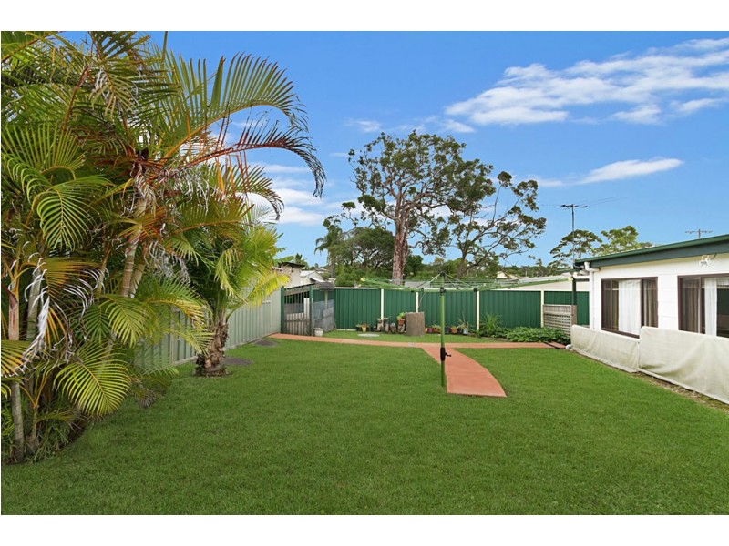 86 Ocean View Road, Gorokan NSW 2263