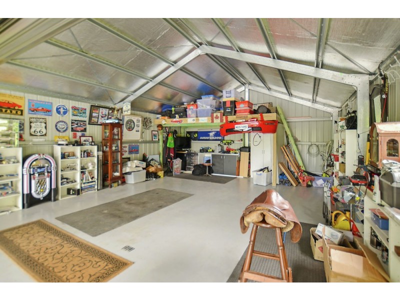 1869 Yarramalong Road, Yarramalong NSW 2259