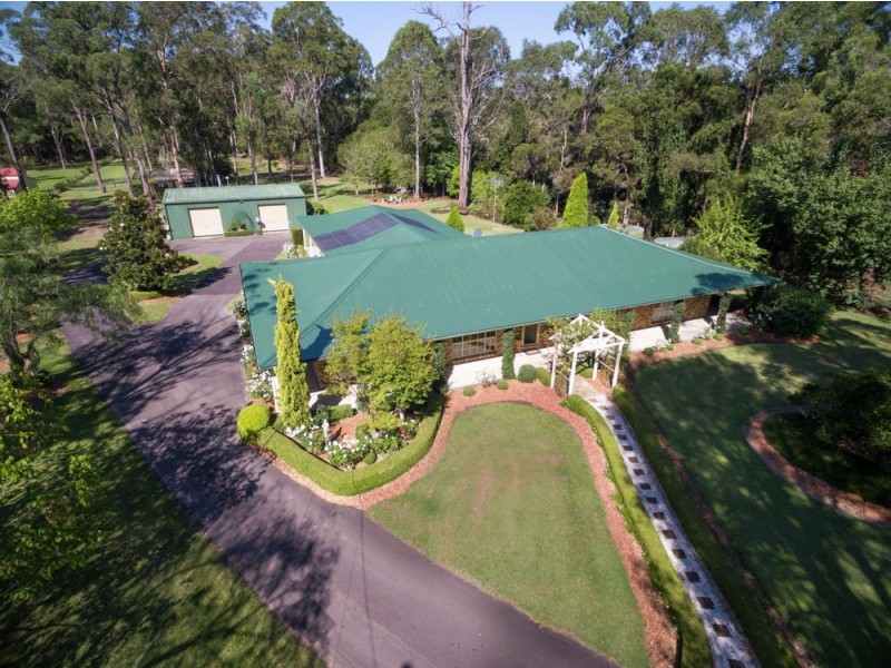 8 Crestwood Road, Jilliby NSW 2259