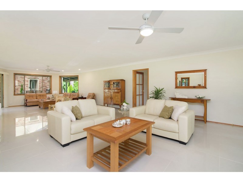 8 Crestwood Road, Jilliby NSW 2259