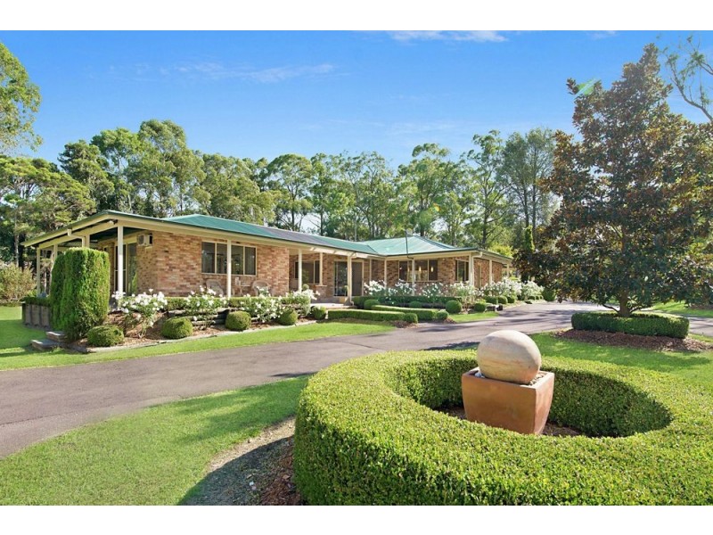 8 Crestwood Road, Jilliby NSW 2259