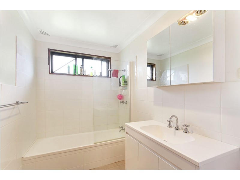 16 Durham Road, Gorokan NSW 2263