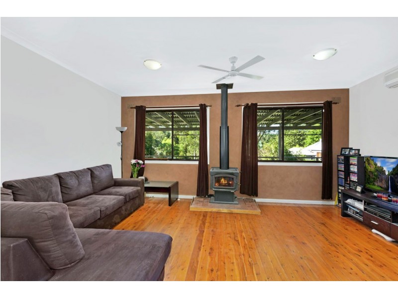 8 Linga Longa Road, Yarramalong NSW 2259