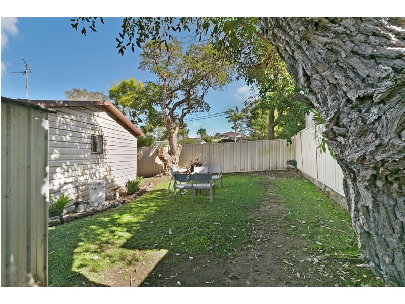 135 Wallarah Road, Gorokan NSW 2263