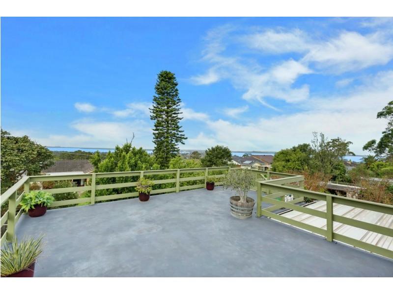 33 Skyline Street, Gorokan NSW 2263