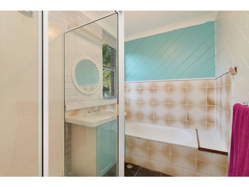 134 Marks Road, Gorokan NSW 2263