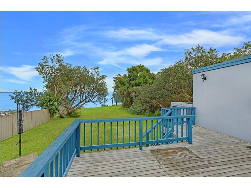 24 Winbourne Street, Gorokan NSW 2263