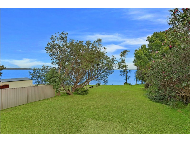 24 Winbourne Street, Gorokan NSW 2263