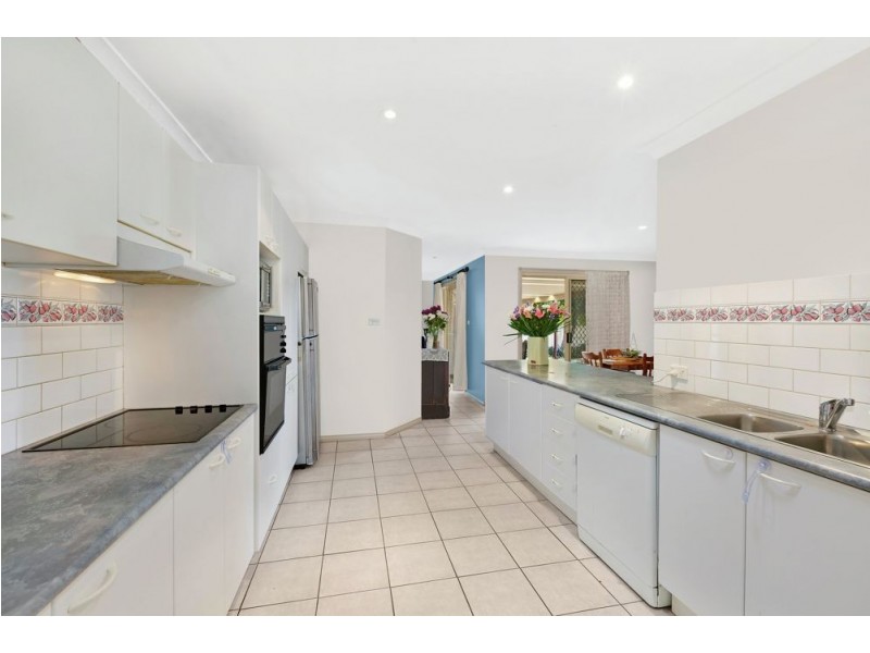 2 Swindon Close, Lake Haven NSW 2263