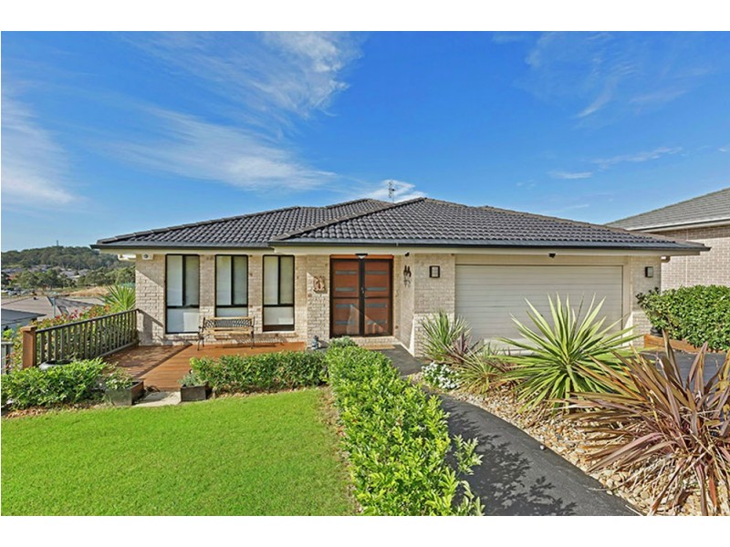 1 Maroubra Close, Wadalba NSW 2259