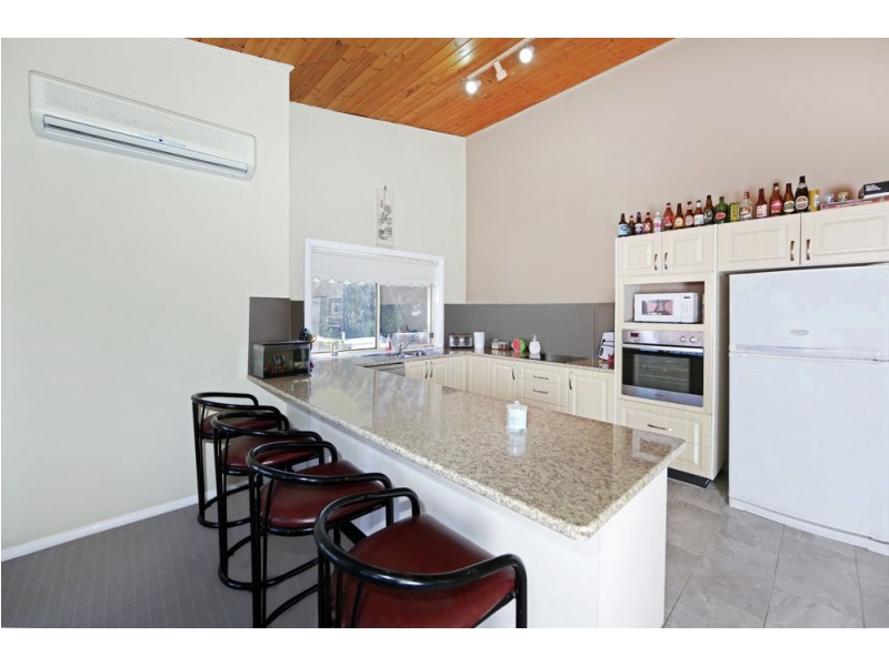 419 Tuggerawong Road, Tuggerawong NSW 2259