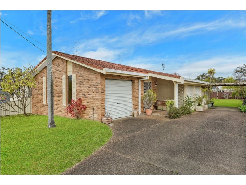 36 Moala Parade, Charmhaven NSW 2263