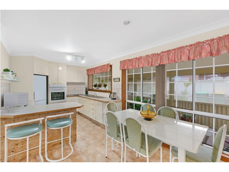 36 Moala Parade, Charmhaven NSW 2263