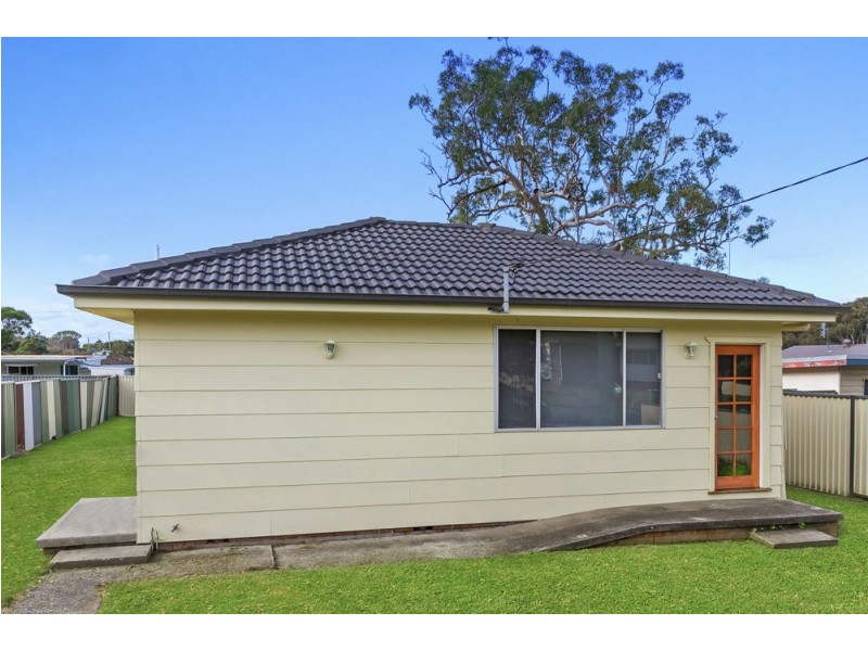 35 Brennon Road, Gorokan NSW 2263
