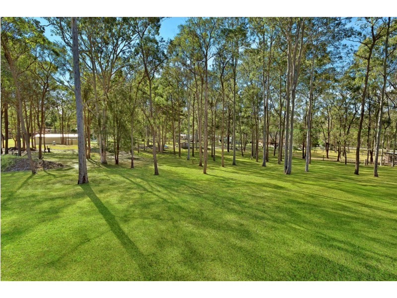 4 Burlington Avenue, Jilliby NSW 2259