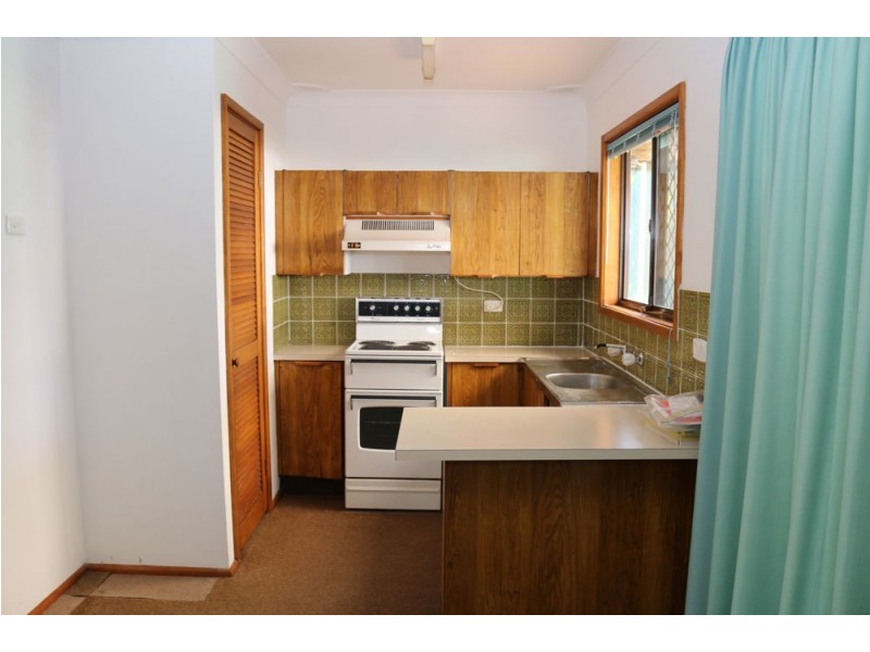 2 Carreela Close, Gorokan NSW 2263