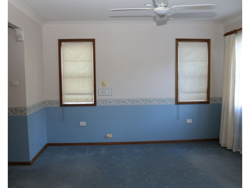 12 Bell Close, Mardi NSW 2259
