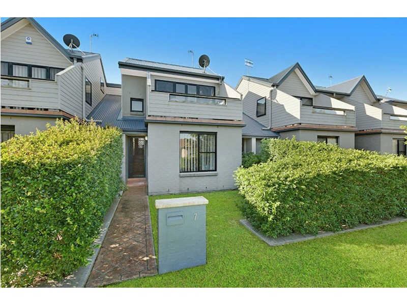 7/17-21 Mary Street, Gorokan NSW 2263