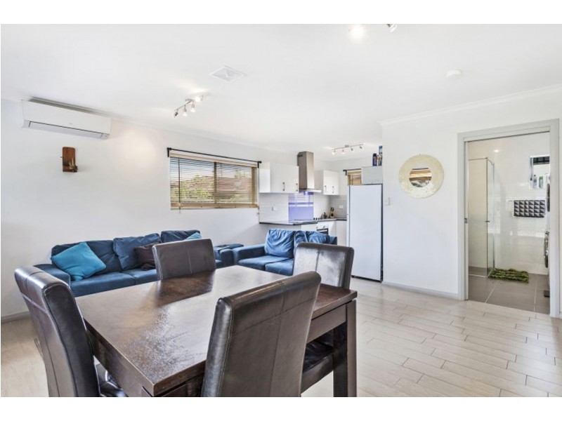 14a Nichols Avenue, Gorokan NSW 2263