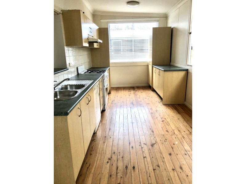 43 Kerry Crescent, Berkeley Vale NSW 2261