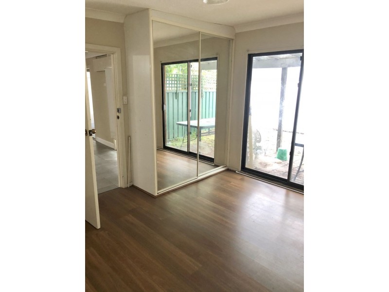 43 Kerry Crescent, Berkeley Vale NSW 2261